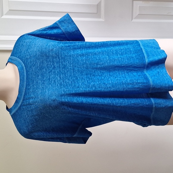 3/$20 Reebok Excersise 2-Top Bundle Size S/M - Picture 8 of 16